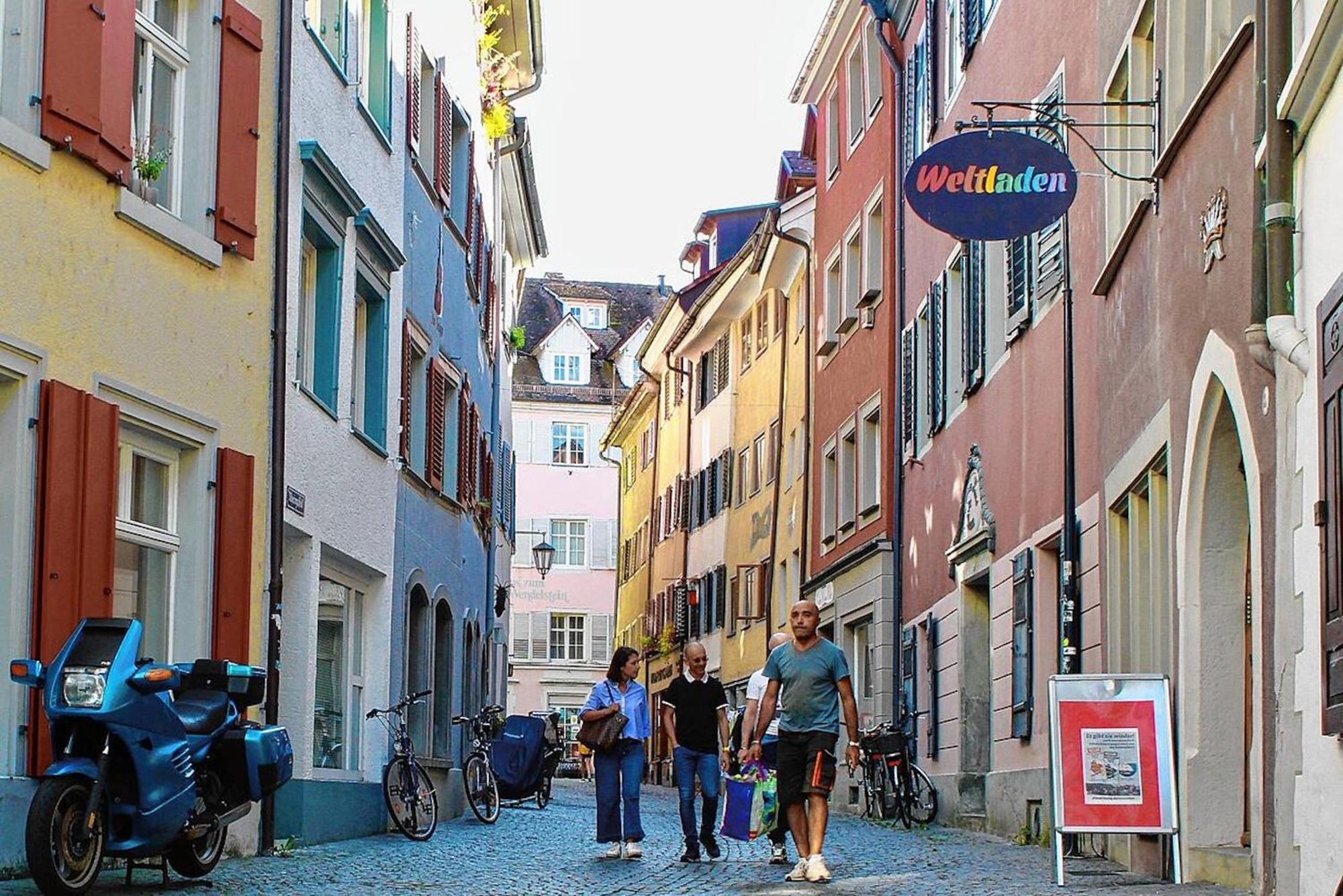 Zentrale Wohlfuehloase Inkl Parkplatz - Zum Blauen Schild Constança Exterior foto